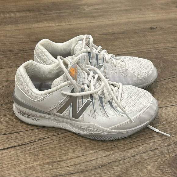 New Balance Rev lite tennis shoes - Picture 1 of 7